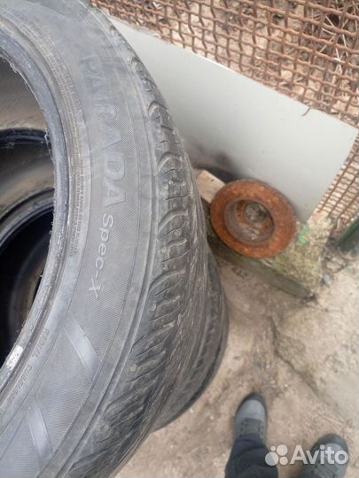 Yokohama Parada Spec-X 275/45 R20