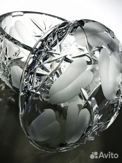 Хрустальная шкатулка конфетница