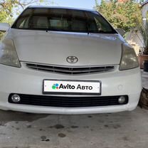 Toyota Prius 1.5 CVT, 2005, 350 000 км, с пробегом, цена 700 000 руб.