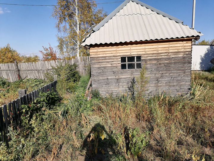 Дача 20 м² на участке 6 сот.