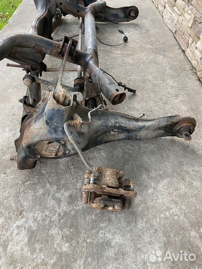 Подрамник задний в сборе Mitsubishi Lancer 10