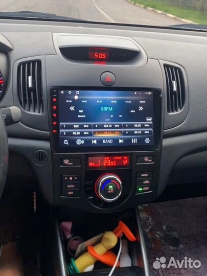 Магнитола Kia Cerato 2 Android (черная)