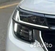 Передняя фара правая Kia Seltos