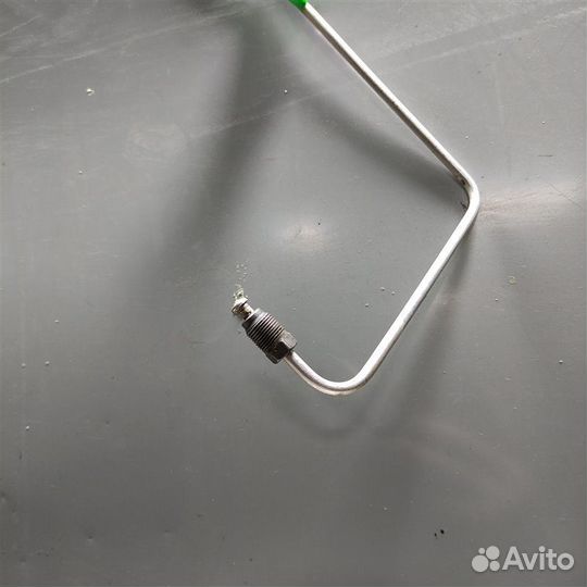 Трубка тормозная передняя правая Renault Sandero 2