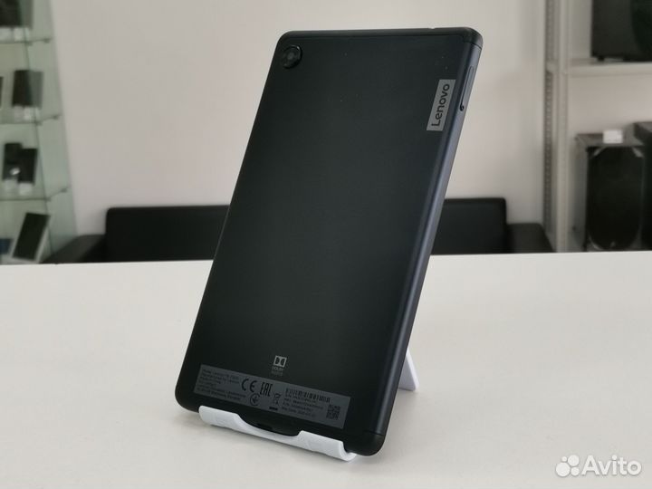 Компактный планшет Lenovo TAB M7 TB-7305