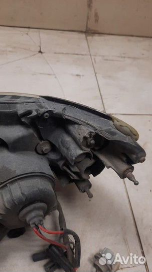 Фара правая Subaru Impreza