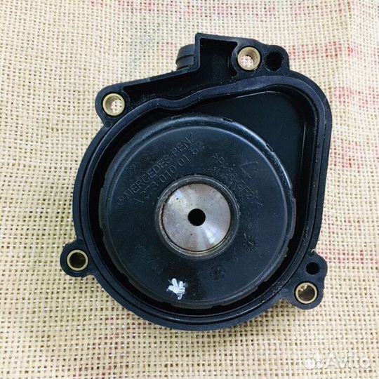 Крышка маслозаборника Mercedes w164 m272 3.5