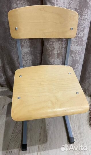 Стул ученический регулируемый