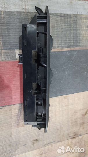 Блок кнопок водительской двери Ford Mondeo 4