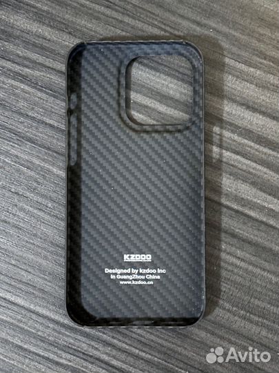 Чехлы на iPhone 14 pro carbon