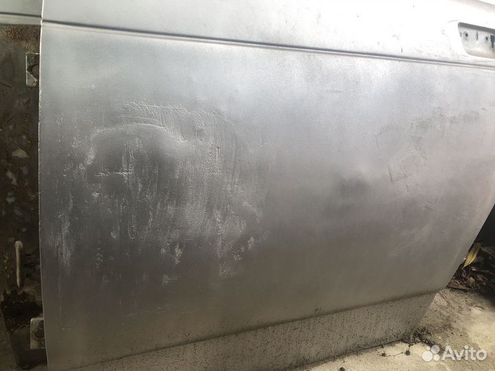 Левая задняя дверь приора