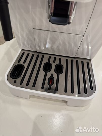 Кофемашина delonghi ecam 220.21