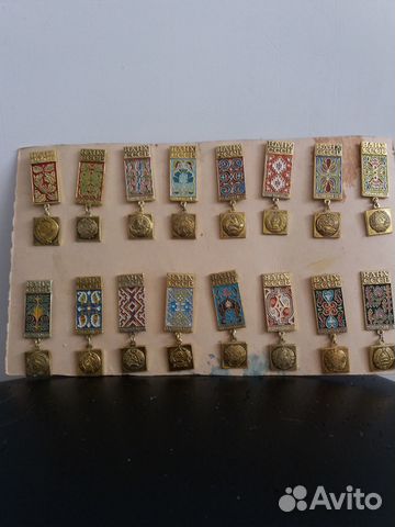 Набор значков. ВДНХ СССР павильоны 15 республик