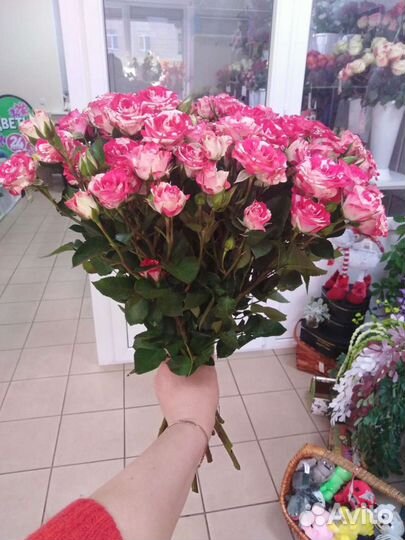 Букеты.Розы кустовые.Доставка