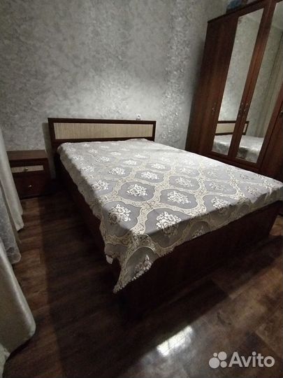 Спальный гарнитур
