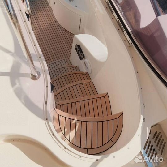 Аренда яхты в Сочи / Москва