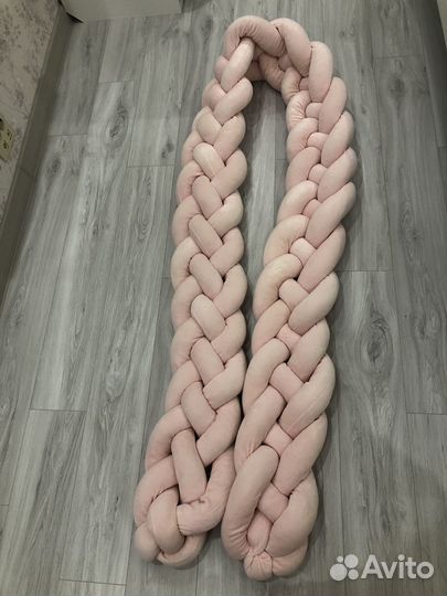 Бортик коса в кроватку