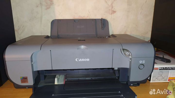 Продам струйный цветной принтер Canon ip3300