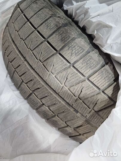 Bridgestone Blizzak Revo GZ 205/65 R15