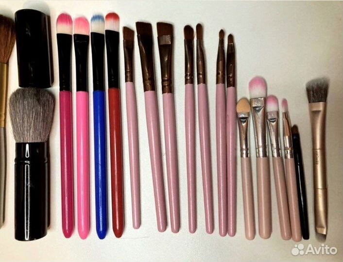 Кисти для макияжа