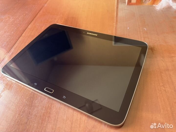 Планшет Samsung galaxy tab 3 10.1 p5210