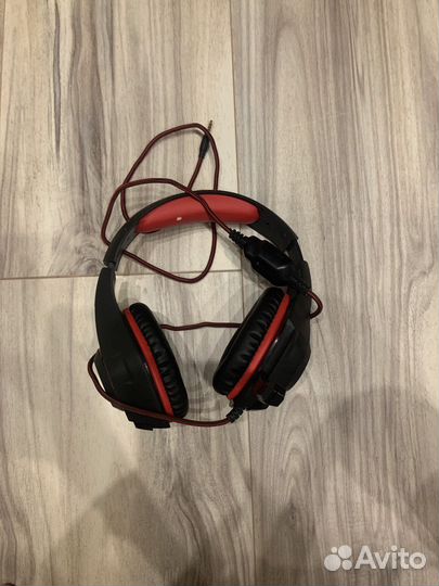 Наушники с микрофоном