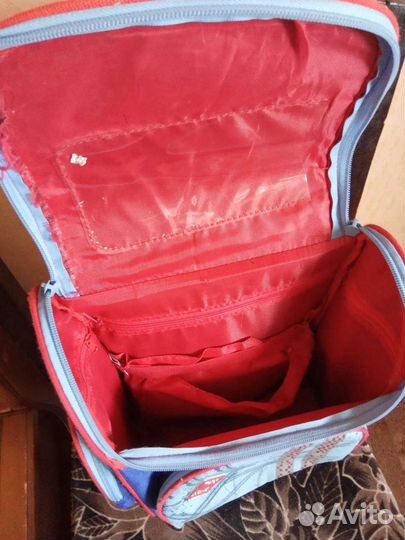 Школьный рюкзак