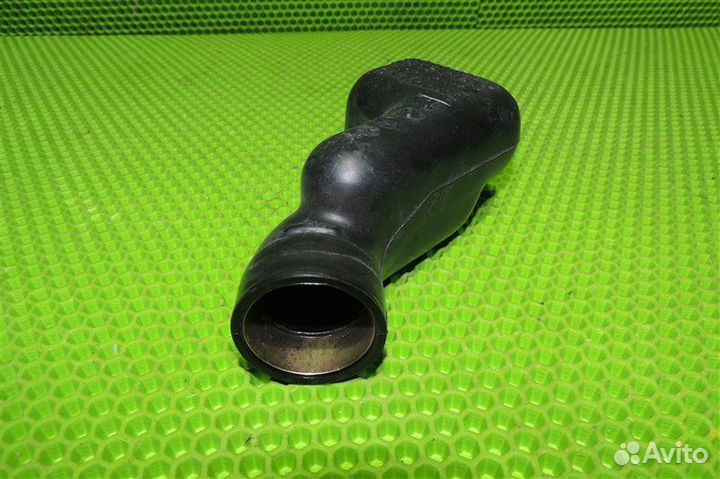 Резонатор воздушного фильтра Toyota Caldina ST190