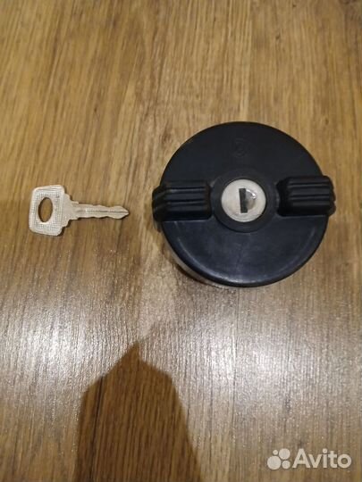 Закрывающийся лючок бензобака на ключ для Жигулей