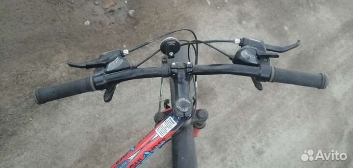 Велосипед б/у Stinger Highlander200v