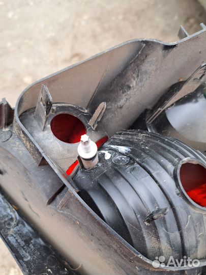 Фонарь задний правый peugeot 407