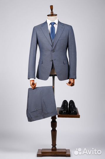 Мужской костюм тройка премиум
