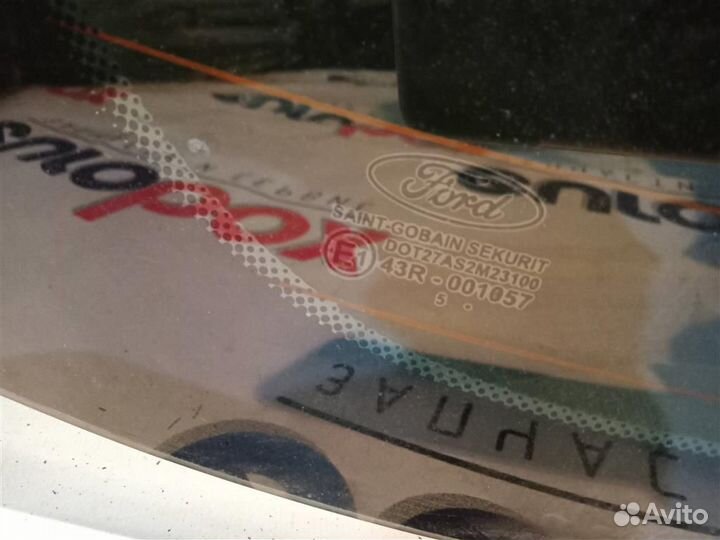 Стекло заднее Ford Mondeo III 2000-2007