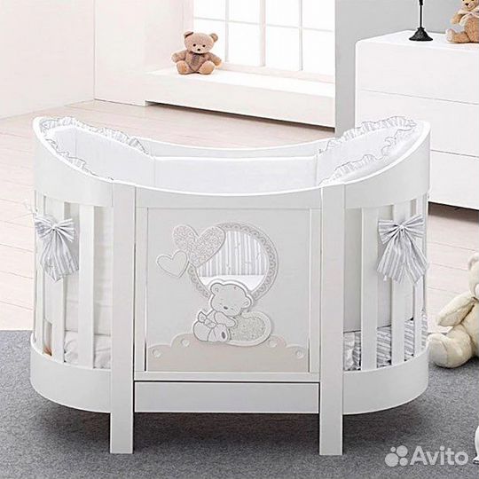 Овальная кровать 