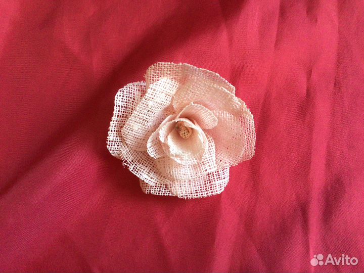 Брошь на булавке