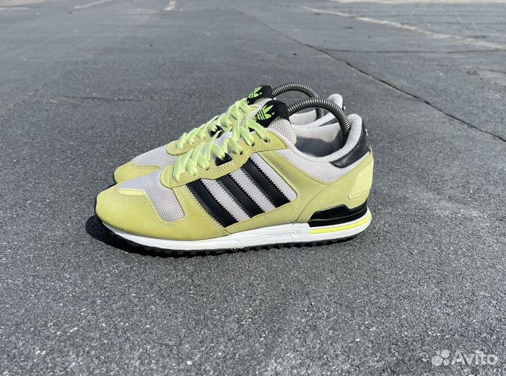 Adidas ZX 700