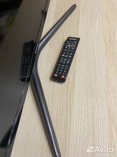 Телевизор samsung SMART tv 32 дюйма