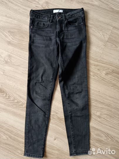 Джинсы Zara
