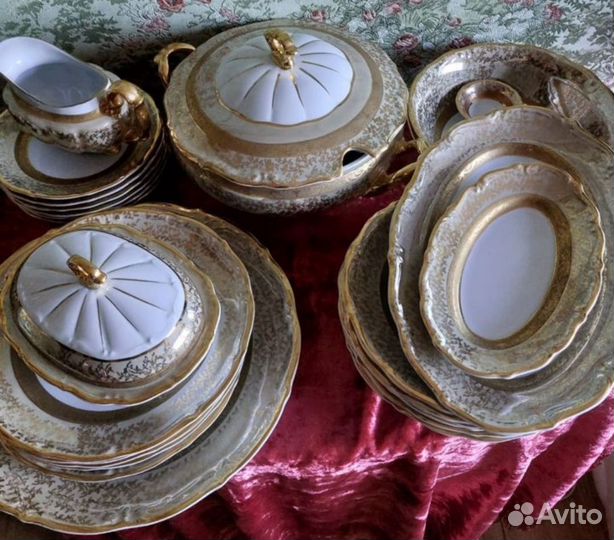 Столовый и чайный сервиз Золотые лепестки Чехия