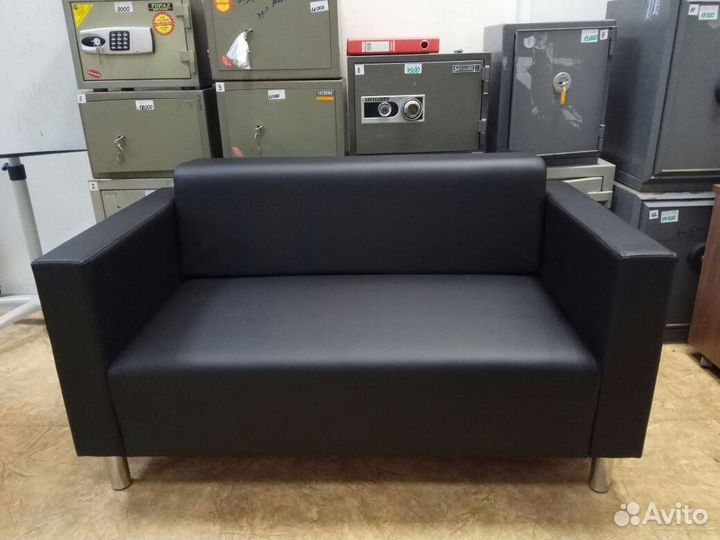 Диван офисный 2-местный Д2М (экокожа). Новый