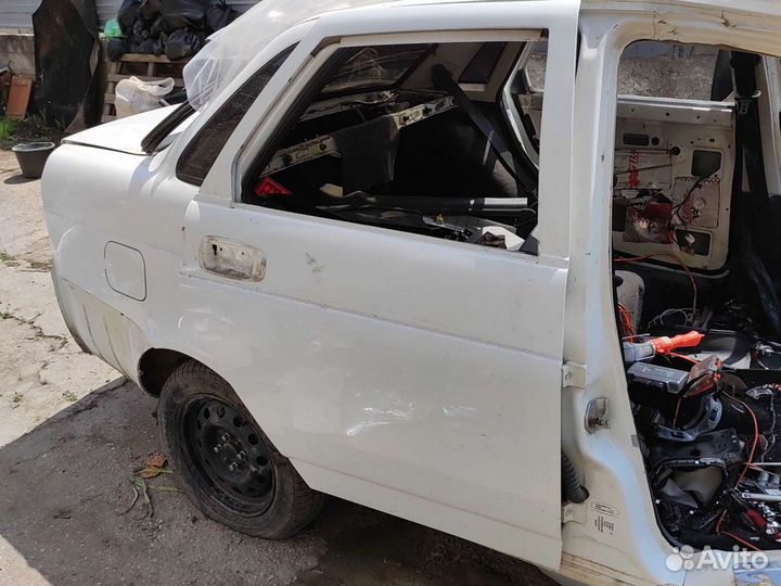 Дверь лада приора