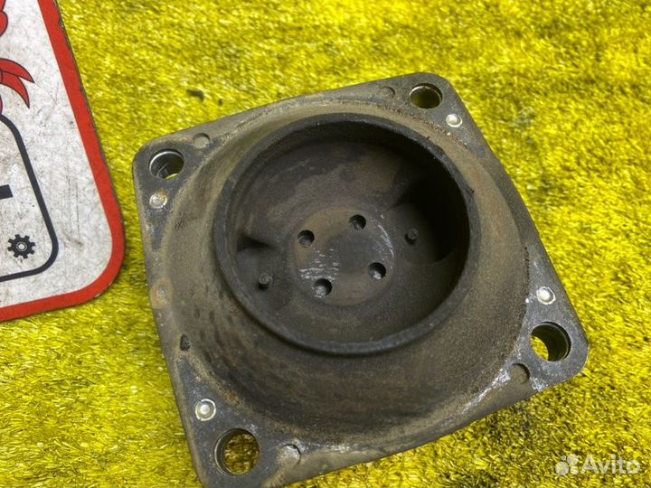 Подушка коробки передач задняя Mercedes-Benz