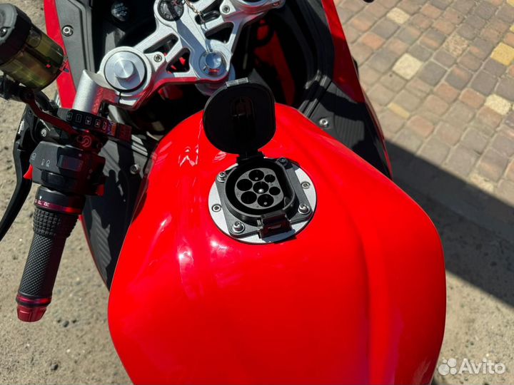 Электромотоцикл 5000w 120ah Ducati