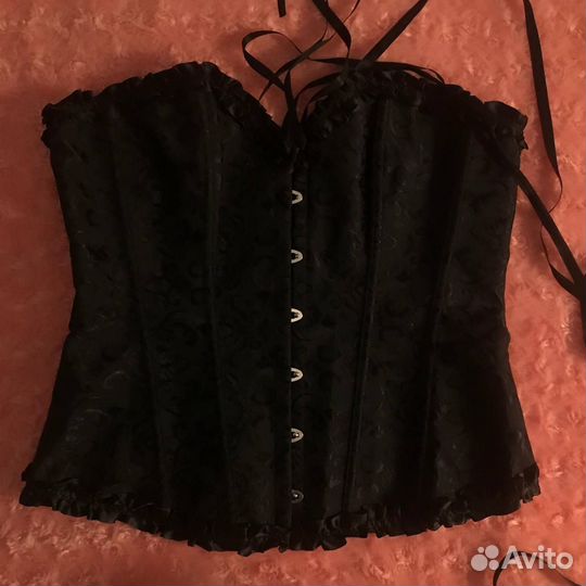 Готический корсет