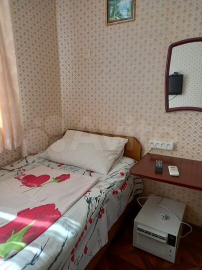 Комната 17 м² в 5-к., 1/2 эт.