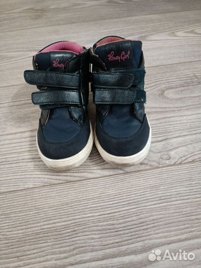 Ботинки демисезонные для девочки 26 размер