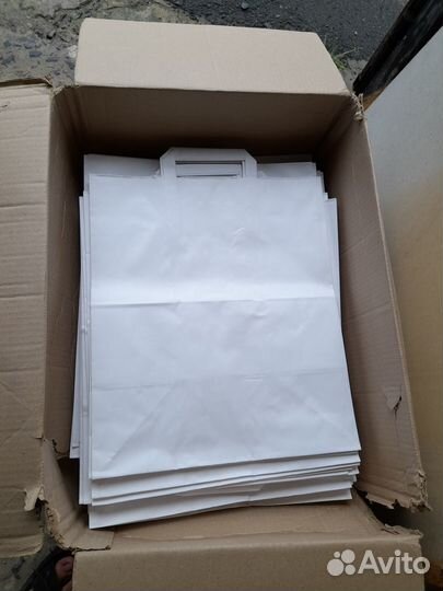 Бумажные пакеты с ручками