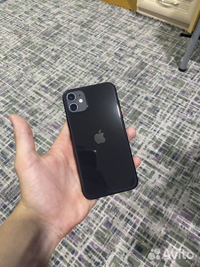 iPhone 11, 64 ГБ