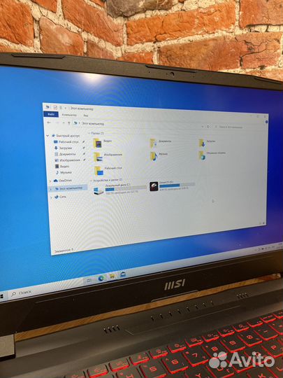 Ноутбук MSI katana GF66