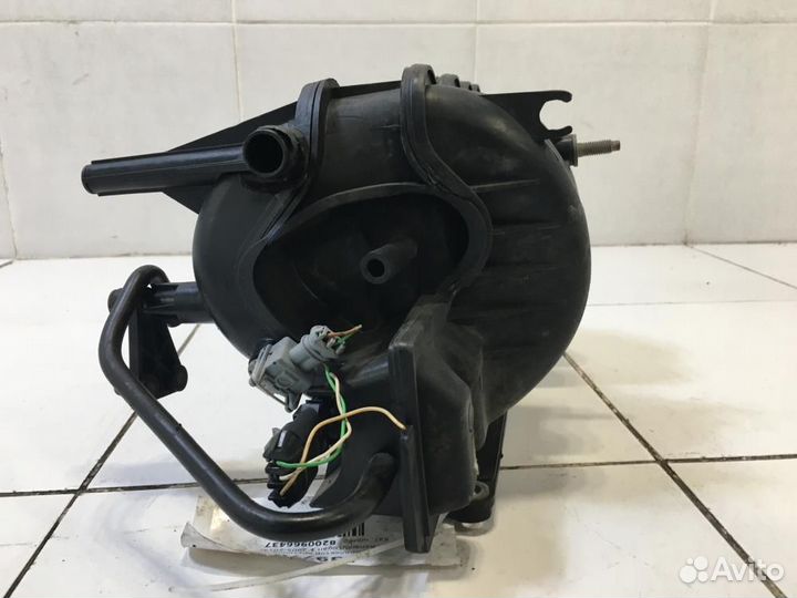 Коллектор впускной Renault Logan I (2004—2009)